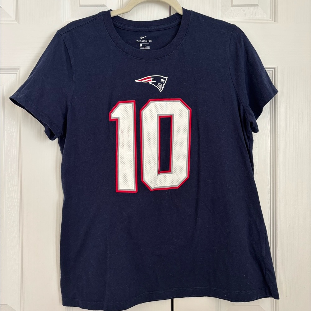 Women’s Mac Jones Patriots Tee